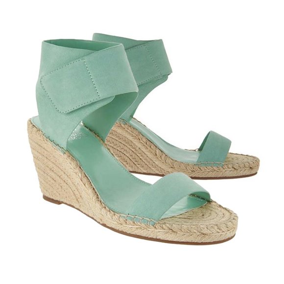 ⭐️HOST PICK⭐️ VINCE CAMUTO Levista Espadrille Sandals - Spearmint Green Leather - Picture 1 of 7